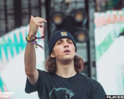 Porter Robinson anda de estreno con nuevo acto