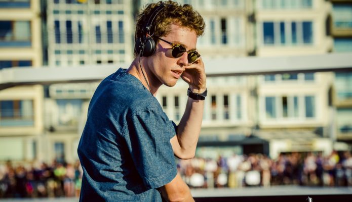 Lost Frequencies nos muestra como es un día en su estudio