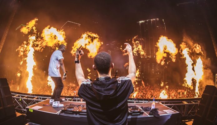 AFROJACK NOS MOSTRÓ SUS 6 NUEVOS IDS EN ULTRA EUROPE