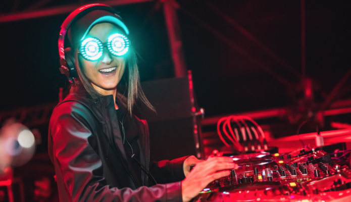 REZZ COLABORA CON UN DJ MISTERIOSO.