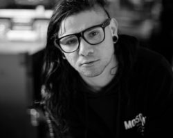 SKRILLEX PASA MUCHO TIEMPO EN EL ESTUDIO CON WUKI