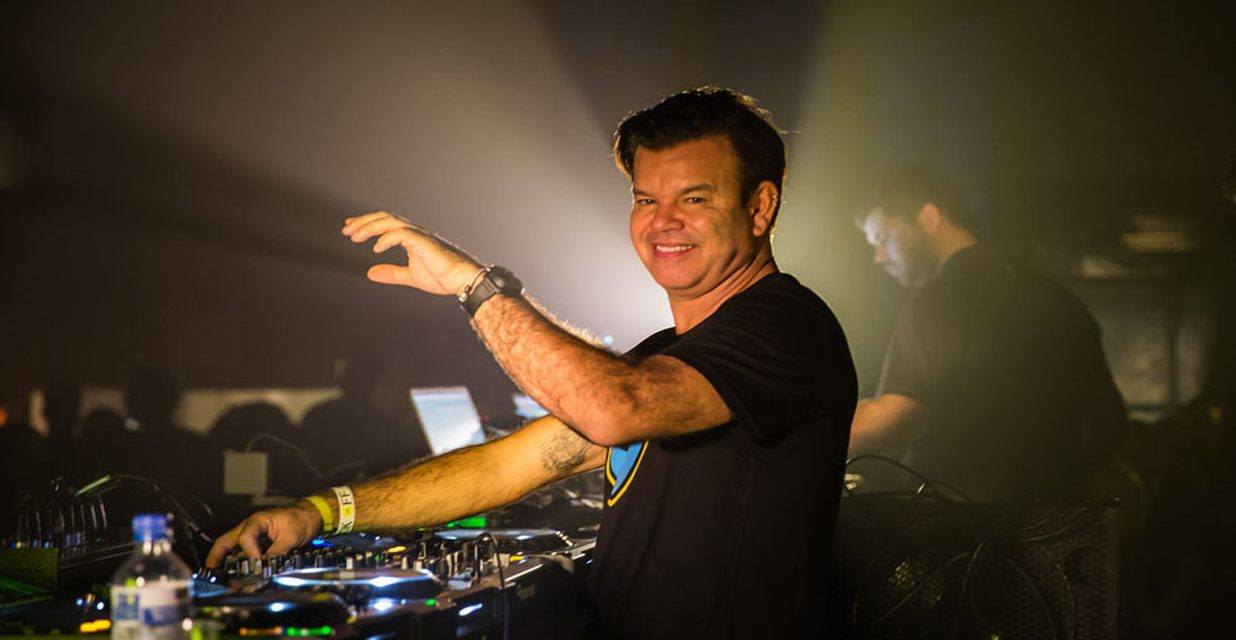 Paul-Oakenfold-Plays-at-Stonehenge-1236x640