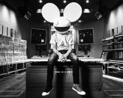 DEADMAU5 trabaja arduamente en el soundtrack de una película