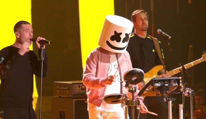 MARSHMELLO GANA E INTERPRETA DOS HITS EN LOS MTV EMAS 2018