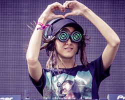 REZZ LANZA REMIX DE “DIVINITY” DE PORTER ROBINSON