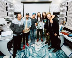 STEVE AOKI & BACKSTREET BOYS LANZARÁN EL TEMA “LET IT BE ME”