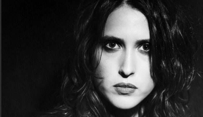 HELENA HAUFF LANZA SU NUEVO EP “LIVING WITH ANTS”