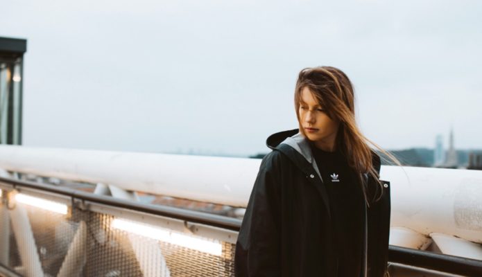 CHARLOTTE DE WITTE ANUNCIA SU INÉDITO EP “RETURN TO NOWHERE”