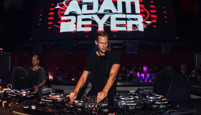 ADAM BEYER LANZA SU EP TITULADO “NO DEFEAT NO RETREAT”