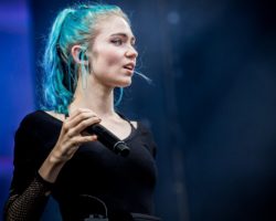 GRIMES LANZA SU ÁLBUM DE REMEZCLAS “MISS ANTROPOCENE: RAVE EDITION”