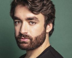 OLIVER HELDENS REVELA “ATHENA” BAJO SU ALIAS HI-LO