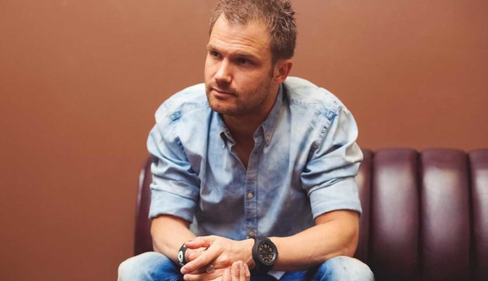 JEFFREY SUTORIUS ANUNCIA QUE YA NO PODRÁ USAR SU SOBRENOMBRE DE DASH BERLIN