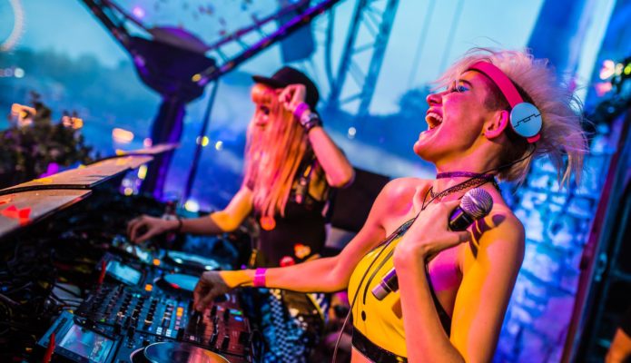 NERVO OFRECERÁ UNA BECA CON MOTIVO DEL MES DE LA MUJER