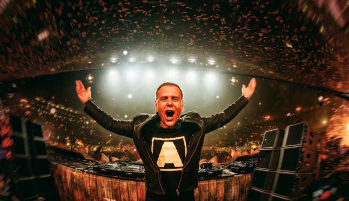 ARMIN VAN BUUREN SE UNIRÁ A SENSORIUM GALAXY PARA OFRECER SETS EN REALIDAD VIRTUAL