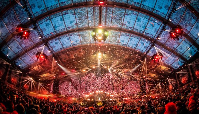 TOMORROWLAND  WINTER REVELA EL AFTERMOVIE DE SU EDICIÓN 2022