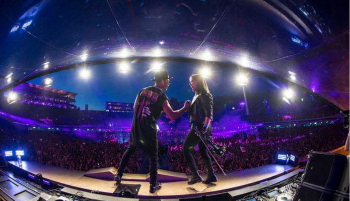 MARIANA BO & TIMMY TRUMPET INTERPRETAN “VIVALDI” EN EL ESCENARIO PRINCIPAL DE TOMORROWLAND