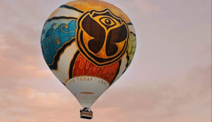 TOMORROWLAND REVELA QUE CONTARÁ CON UN NUEVO GLOBO AEROSTÁTICO