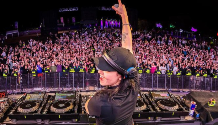 MARIANA BO LLEVA A CABO UN GRAN SET EN EDC CHINA 2023