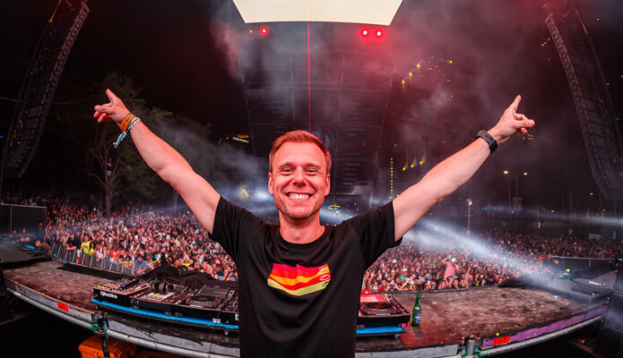 ARMIN VAN BUUREN LANZA “GOD IS IN THE SOUNDWAVES” JUNTO CON XORO Y YOLA RECOBA