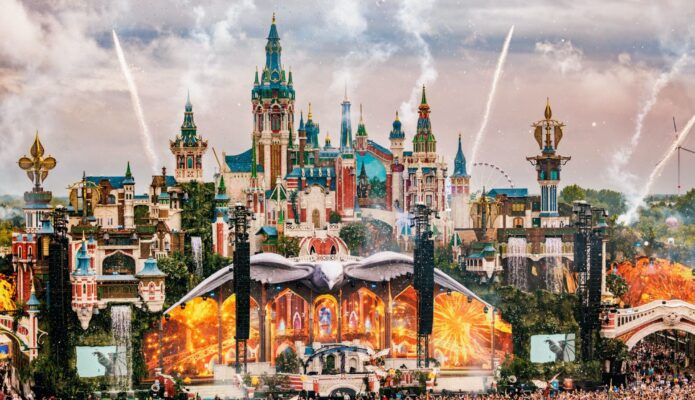 TOMORROWLAND REVELARÁ LA ALINEACIÓN DE SU VIGÉSIMO ANIVERSARIO MUY PRONTO