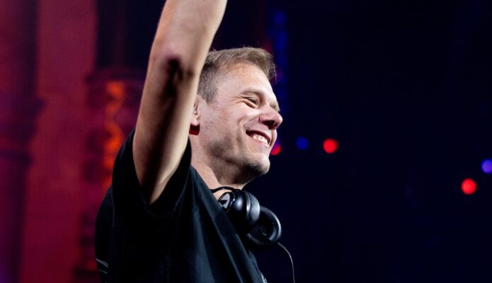 ARMIN VAN BUUREN LANZARÁ UN ÁLBUM DE 51 TRACKS EL SIGUIENTE MES