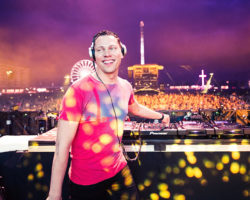 Tiesto se conecto con Gucci Mane para EDM Rap Track “Boom”