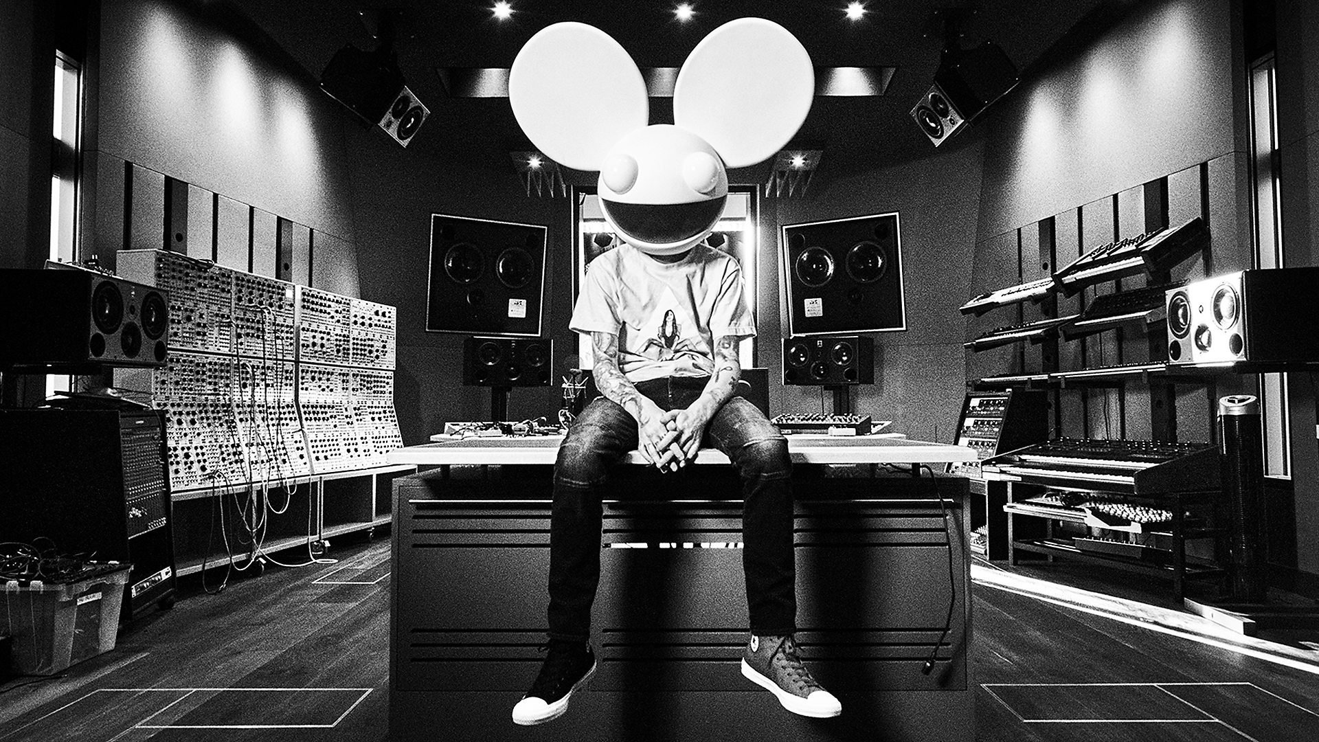 Включи дед маус. Deadmau5. Вувьфг5. Диджей deadmau5. Deadmau5 фото.