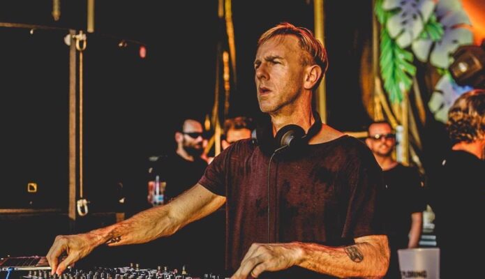 RICHIE HAWTIN LANZA UNA BECA DE DOCTORADO EN MÚSICA ELECTRÓNICA EN LA UNIVERSIDAD DE HUDDERSFIELD